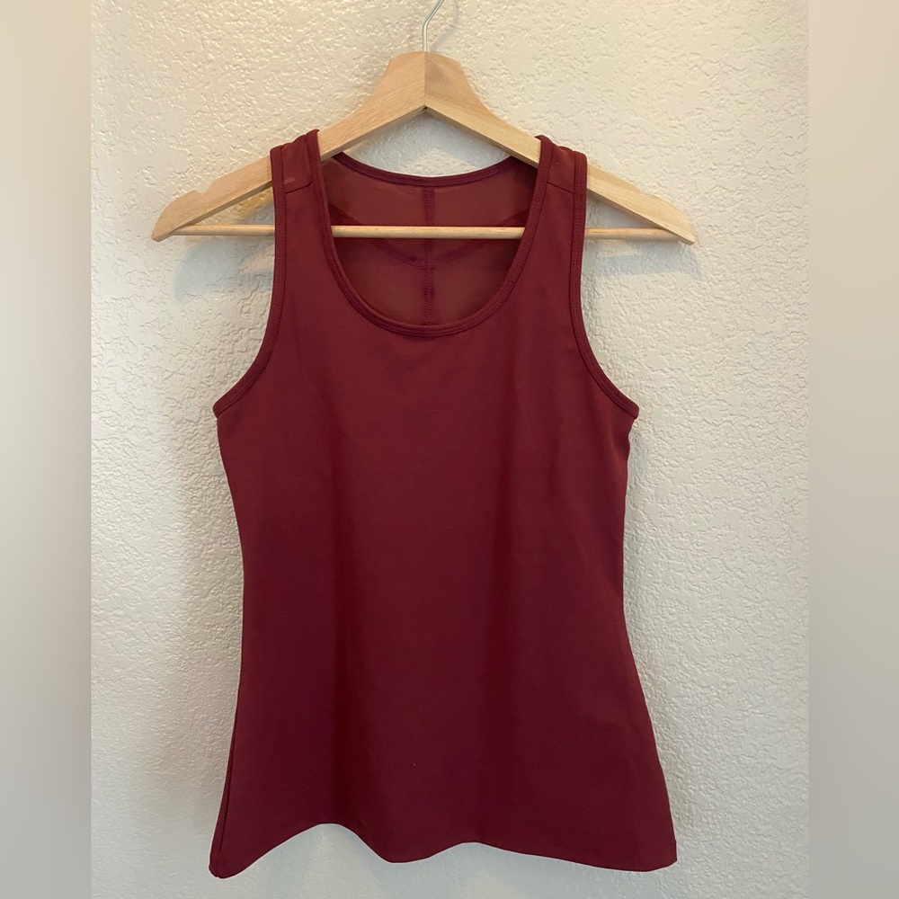 GAIAM WORKOUT TANK WITH BUILT-IN BRA